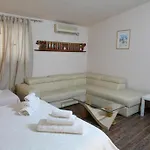 Madema Bed & Breakfast
